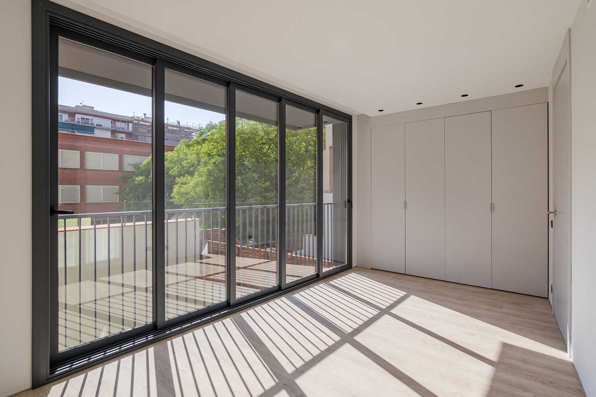 10 Reasons to Choose Aluminium Sliding Doors in London